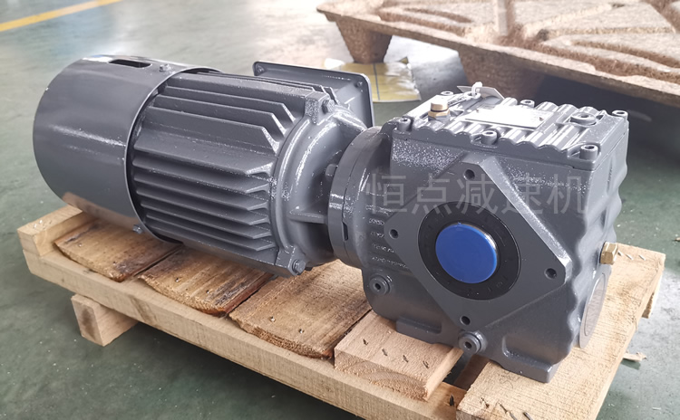 SA47-YEJ0.55KW���Ƅ�늙C(j��)����D